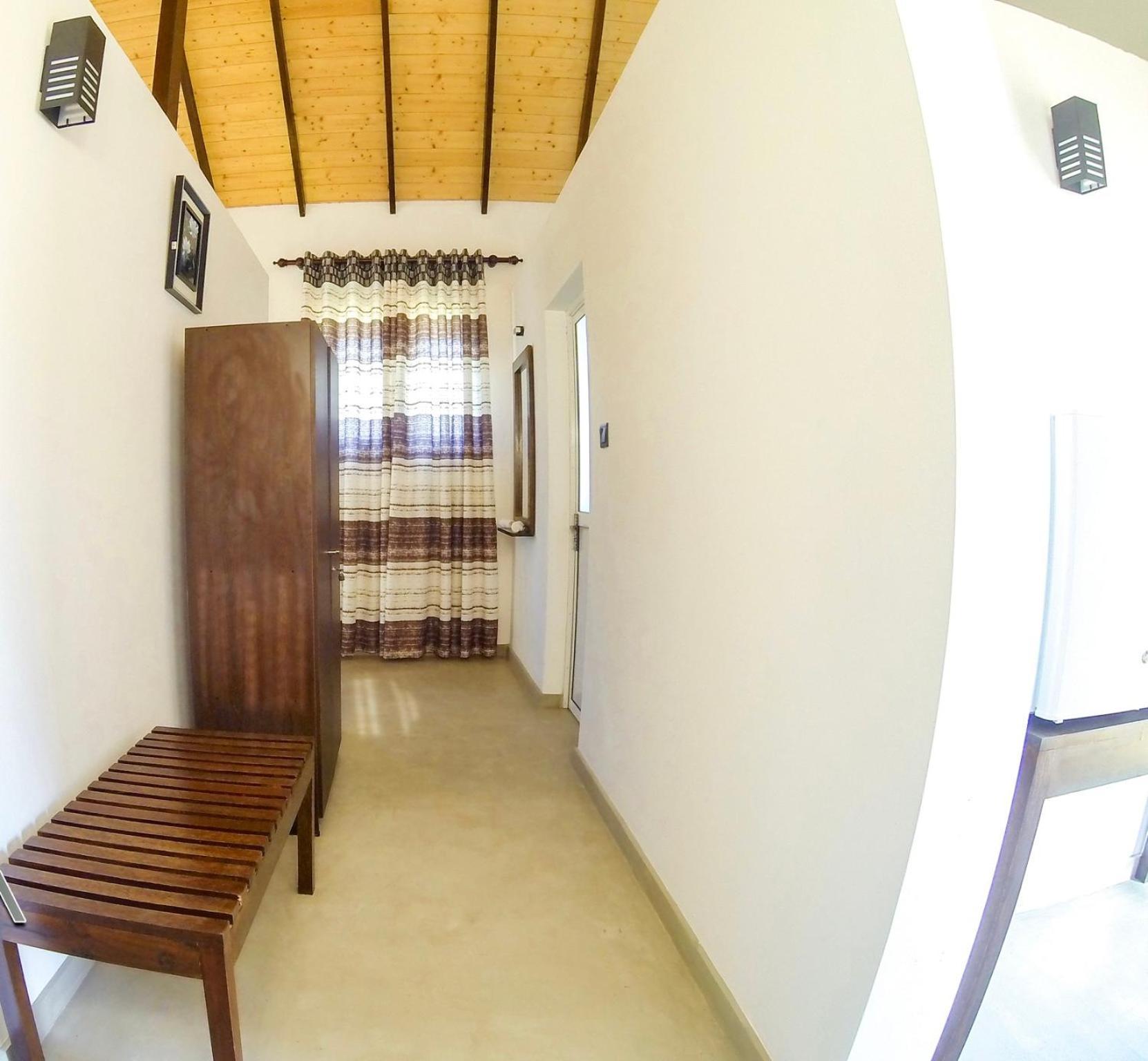 Bed and Breakfast Thihawa Eco Huts Yala Tissamaharama Esterno foto
